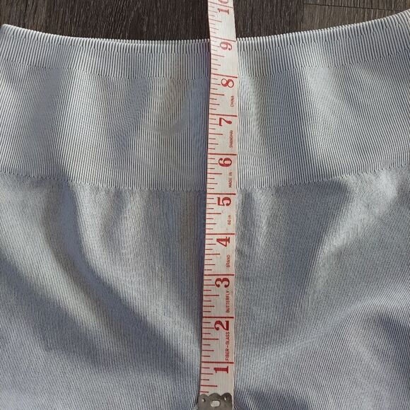 Fabletics Women's High Waist Seamless Star Print Leggings Ice Gray Small - Picture 6 of 9
